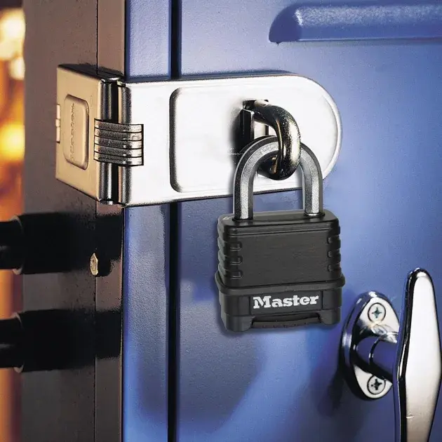 Candado zinc r/goma 50mm masterlock exterior