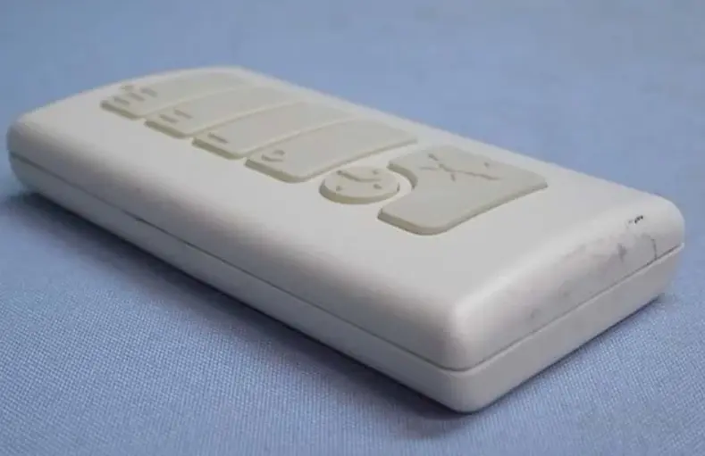 Control remoto genérico para ventilador de techo TR121A KUJCE10002