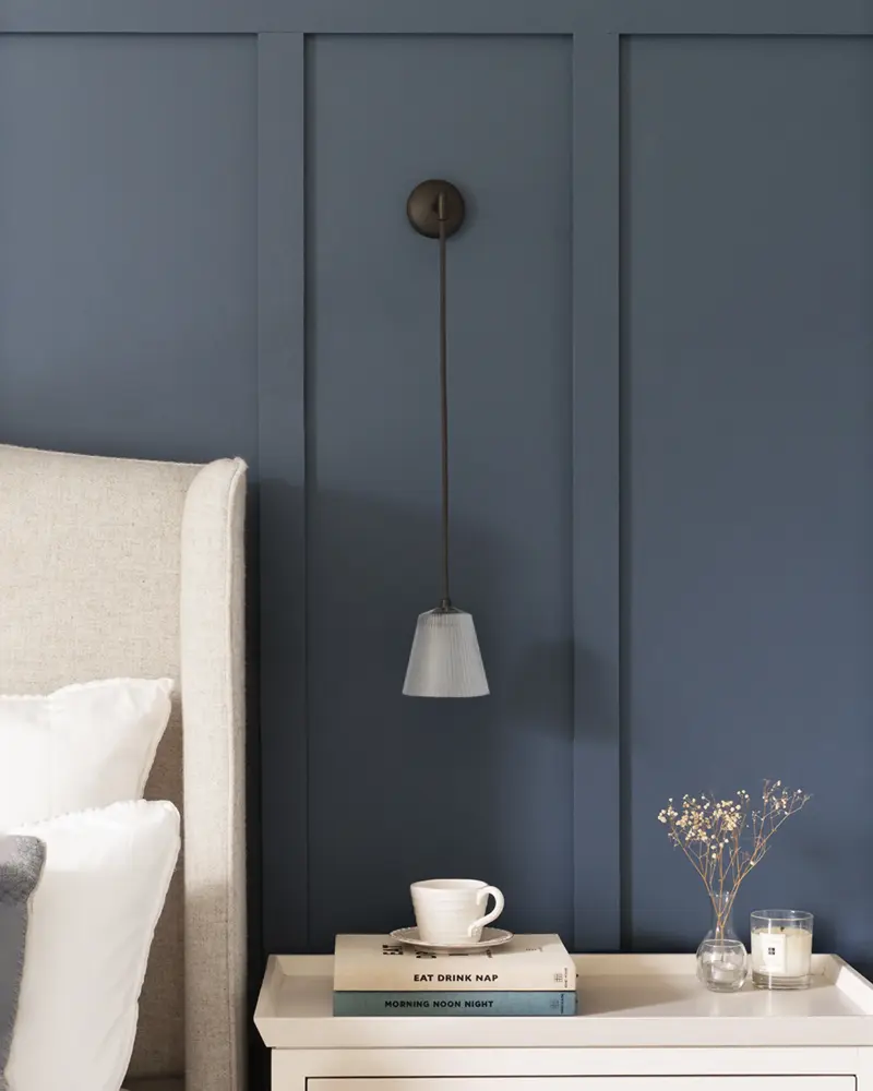 Aplique de pared colgante Richmond reducido con vidrio acanalado - Bronce