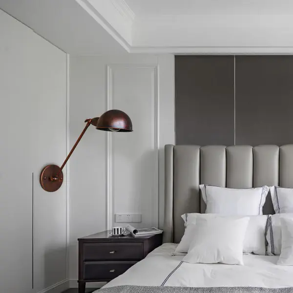 Aplique de pared Rust 1, lámpara de pared abovedada ajustable de hierro forjado estilo granja para mesita de noche : Mode...