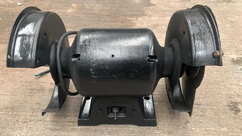 Esmeril de banco Truper 3/4 HP con Mango Ergonómico