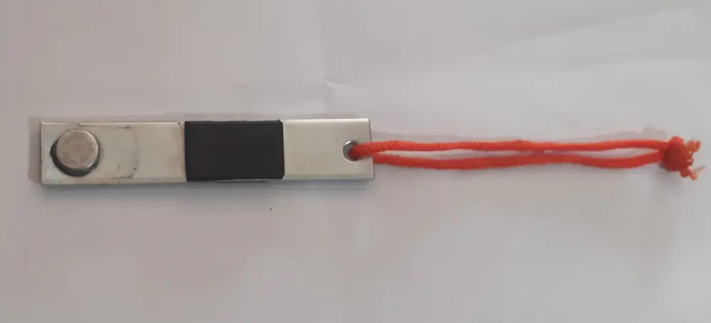 Bisagra de Puerta Llave para caja de agua imantado SEDAPAL - Nacional