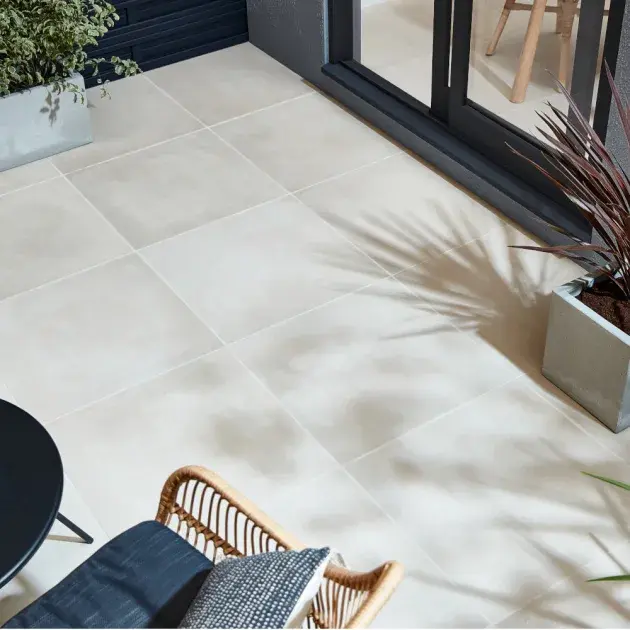 Pavimento porcelánico smooth greige 60x60 cm colours