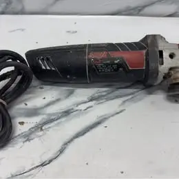 Esmeril Angular Skil 700W – Usado