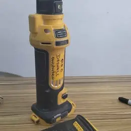 Rectificadora Dewalt Usada en Acero Inoxidable
