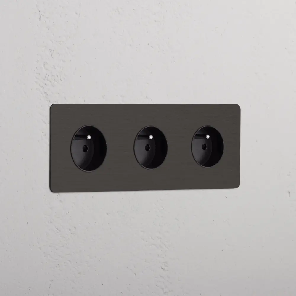 Kew Enchufe francés/belga tipo E x3 (marco tríptico - Bronce | Negro