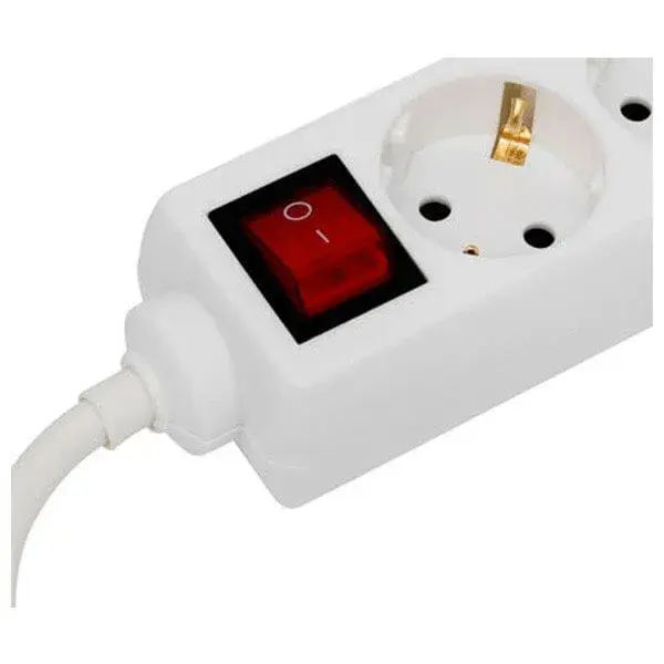 Conector Hermético Regleta 6 enchufes con interruptor 1,5 m de cable