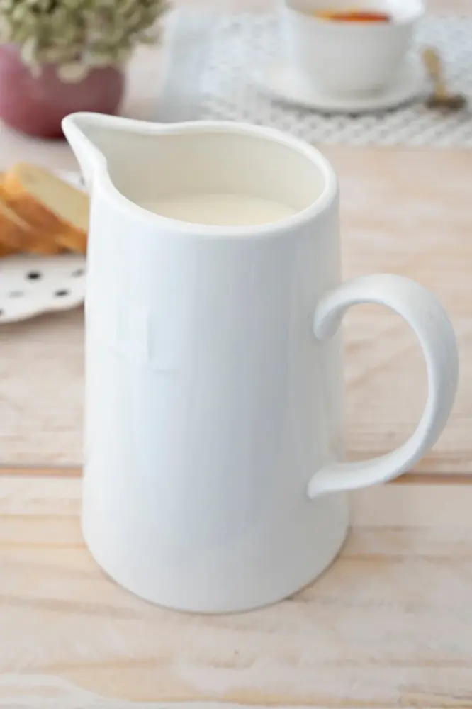 Jarra Cerámica Blanca Extenso