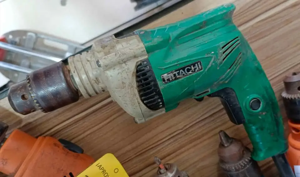 Juego de Destornilladores Taladro Hitachi, usado