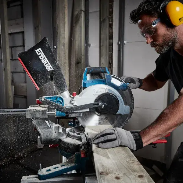 Ingletadora telescópica 1800 W doble corte Erbauer