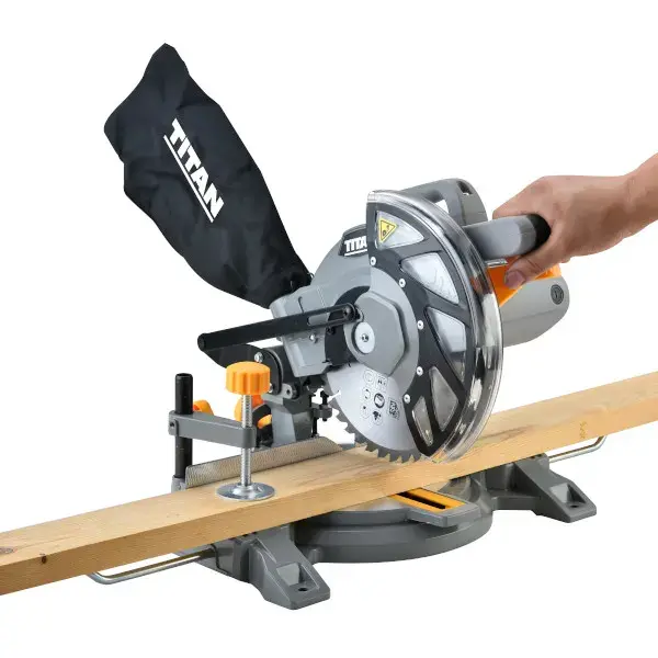 Ingletadora de mesa 1400 W Titan