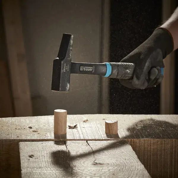 Martillo carpintero 25 mm Erbauer