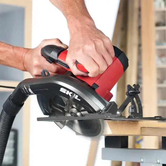 Sierra circular 1250 W Skil
