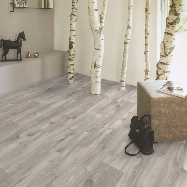 Suelo laminado Elicia AC5 8mm roble gris 138,3x19,3 cm Cooke & Lewis cooke_lewis