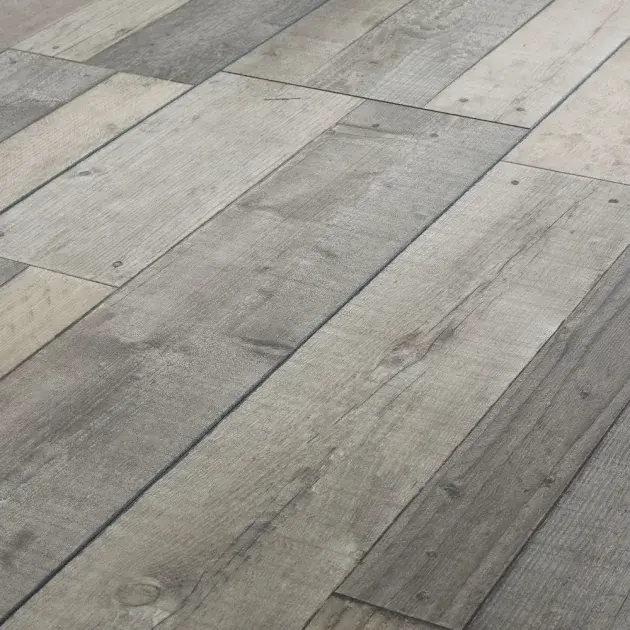 Suelo laminado dunwich ac4 8 mm goodhome