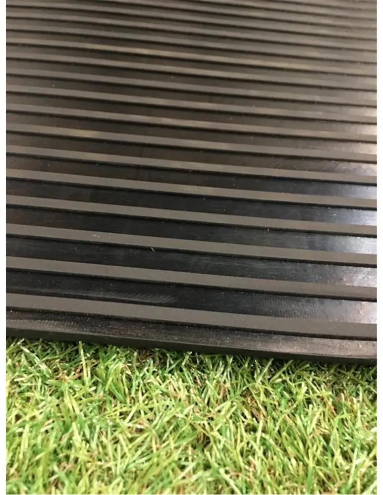 Jardin202 - pavimento estribera rollo 15m 1,50m - antideslizante - resiste